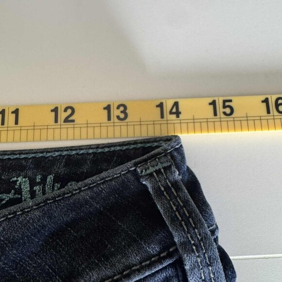 Women's Dark Wash Silver Aiko Capri Jeans Size 28 - Picture 10 of 11